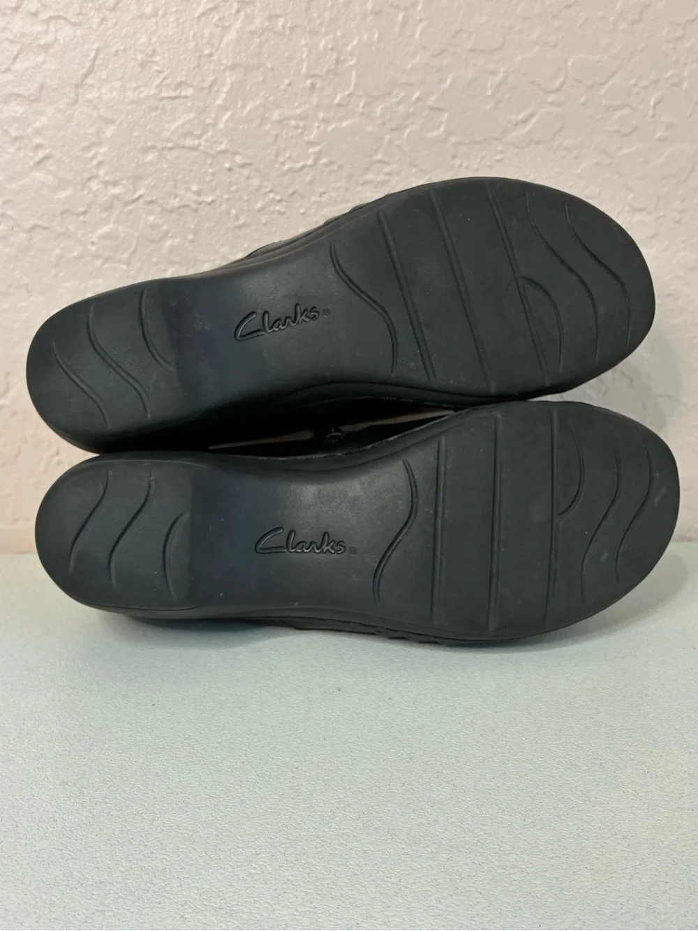 Clarks Channing Essa Black Leather Loafer Side  Zip Womens 9 Comfort Office